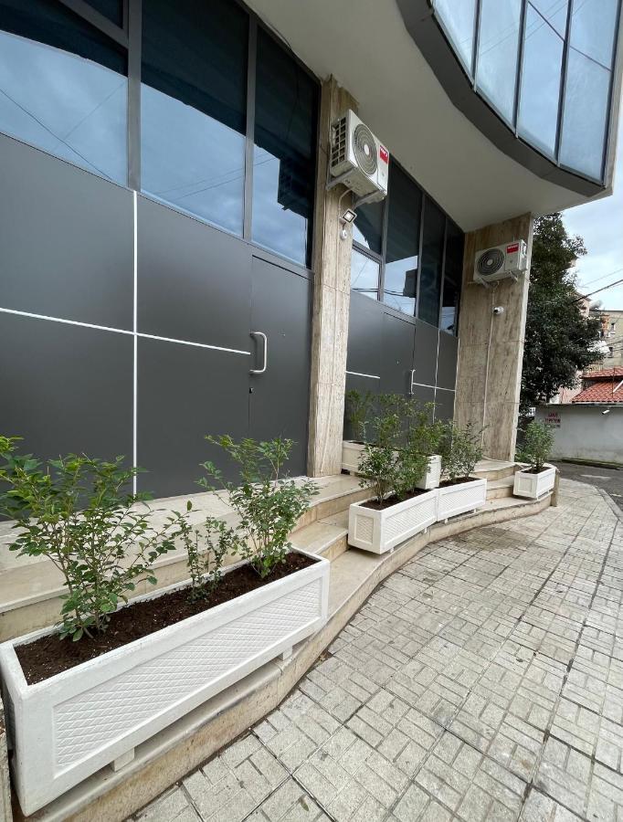 D&E Apartaments Tirana Exterior foto
