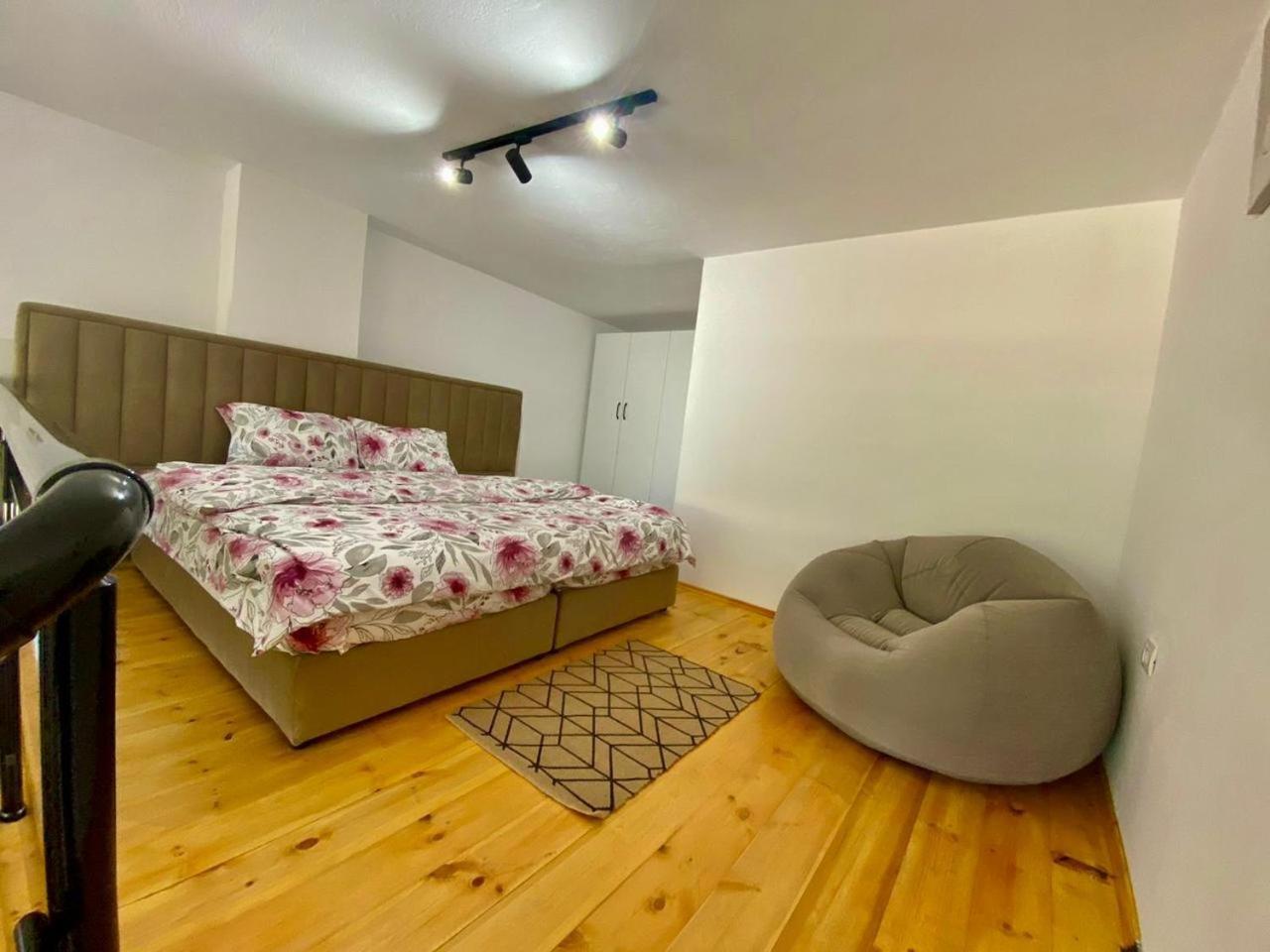 D&E Apartaments Tirana Exterior foto